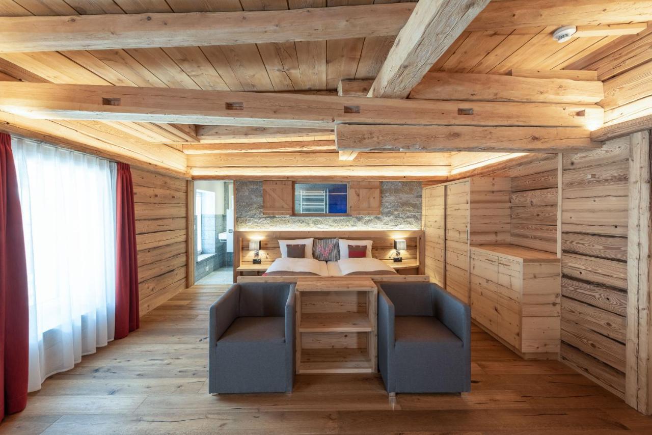 Hotel Crusch Alba Swiss Lodge Цернец Экстерьер фото